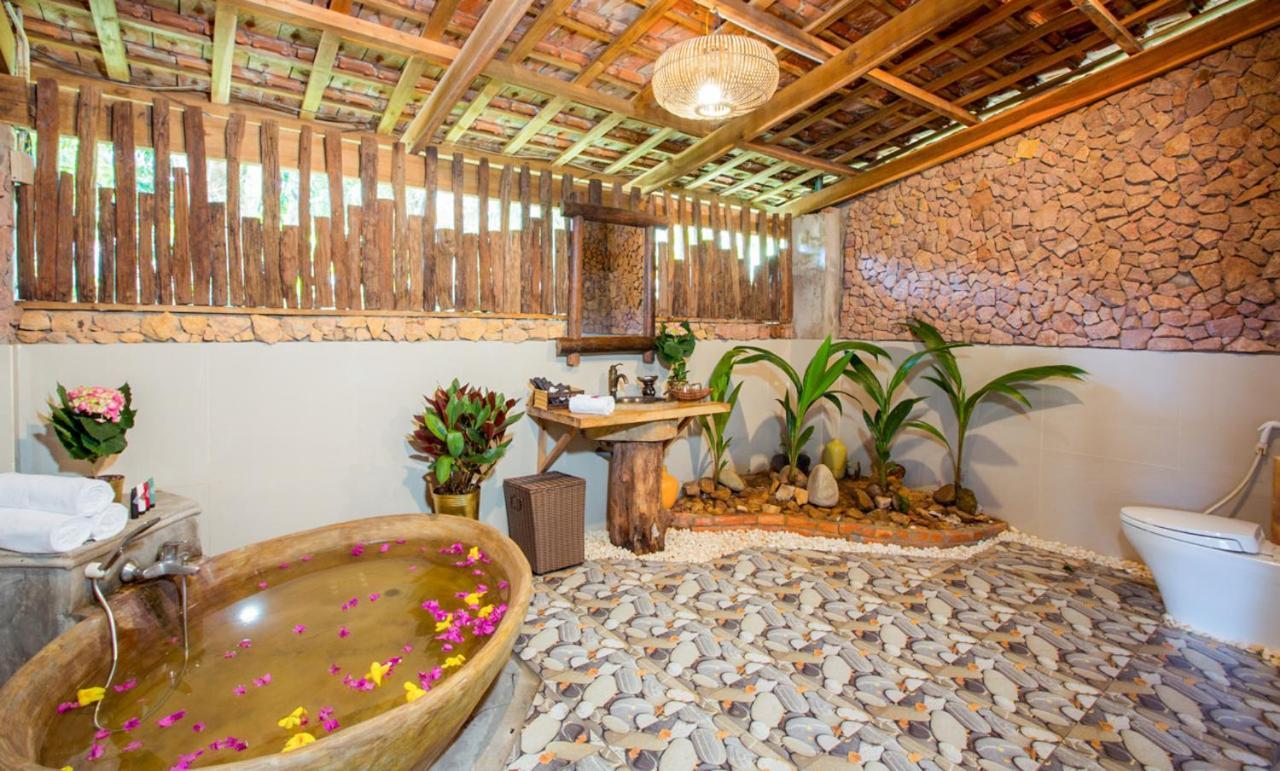 Chez Carole Beach Resort Phu Quoc Exterior photo
