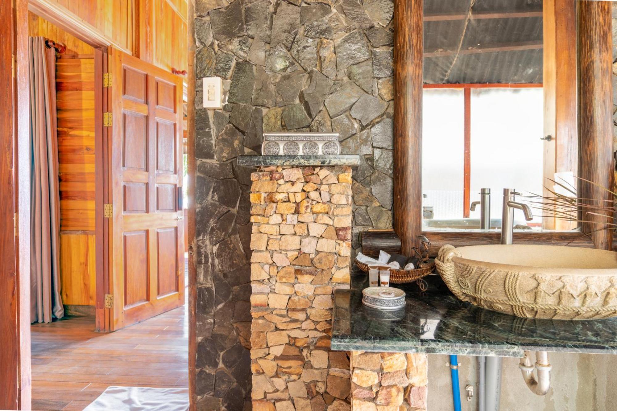 Chez Carole Beach Resort Phu Quoc Exterior photo
